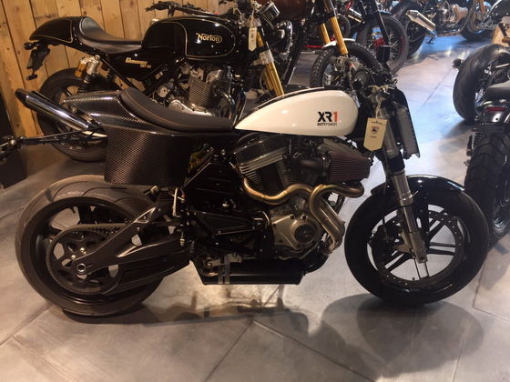 BOTT XR1 displayed in Paradise Moto, Paris.
