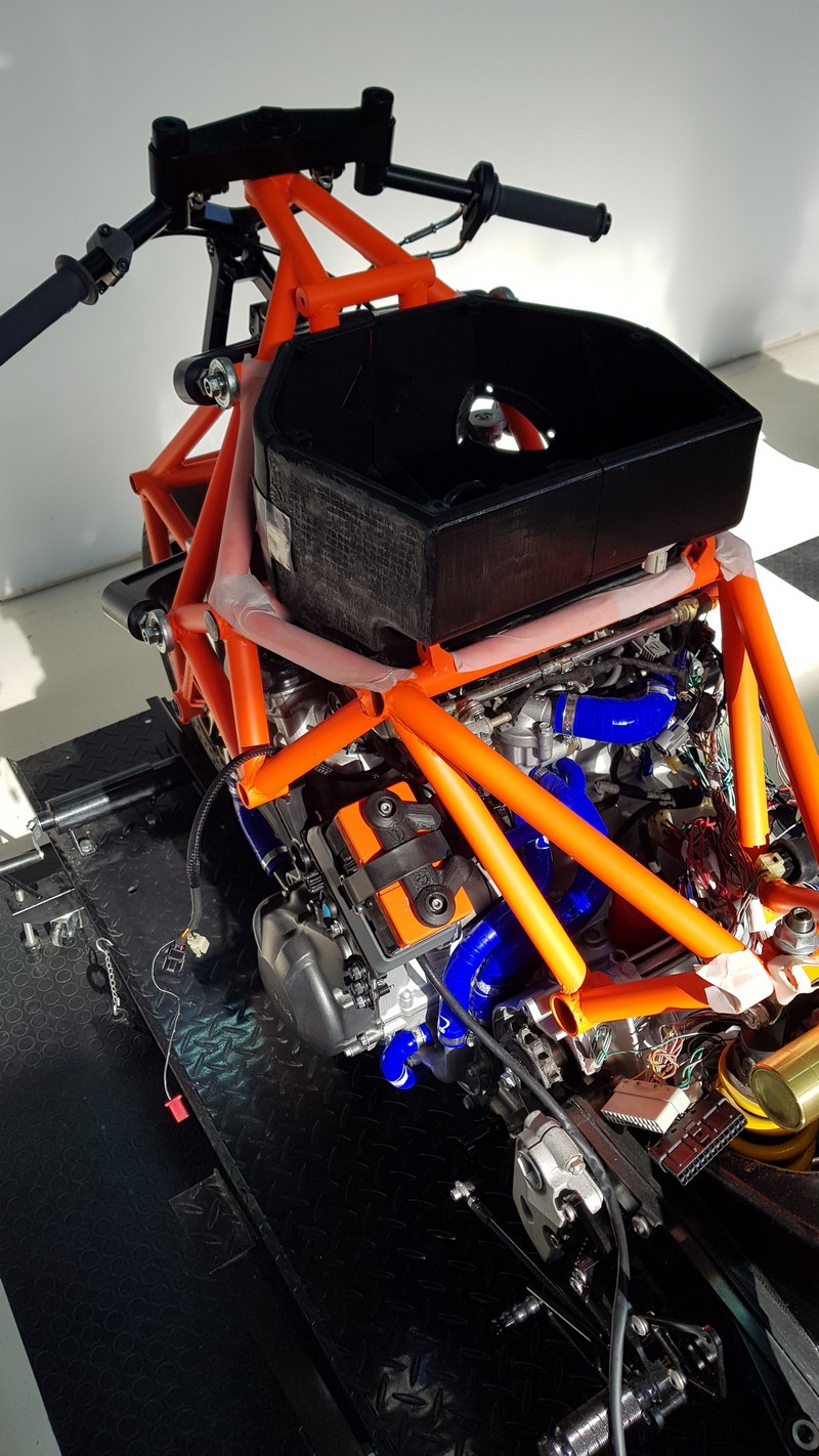 Prototipo del airbox impreso en 3D para la BOTT 1000 Morlaco