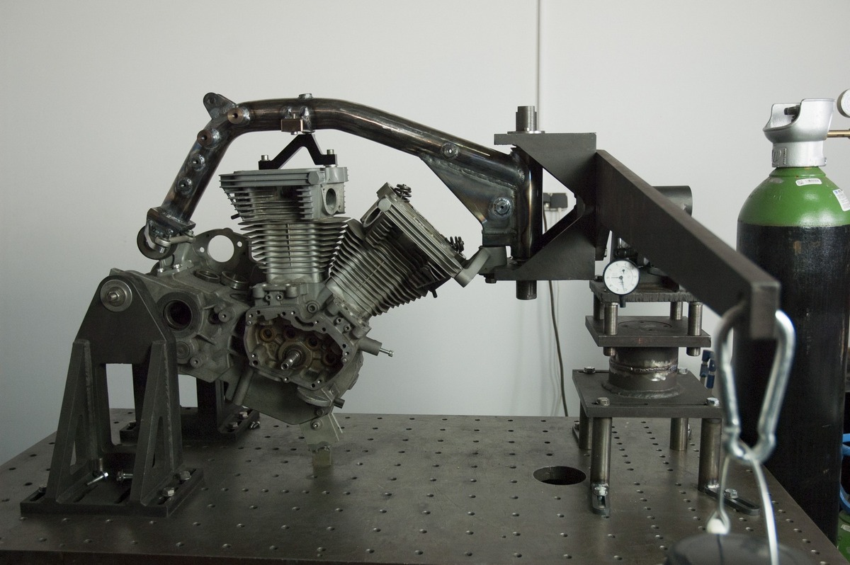 Measuring torsional stiffness of a BOTT XR1 frame